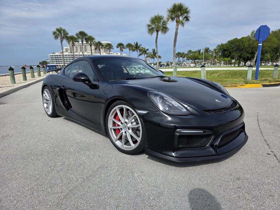 2016 Porsche 981 Cayman GT4 - Image 8 of 31