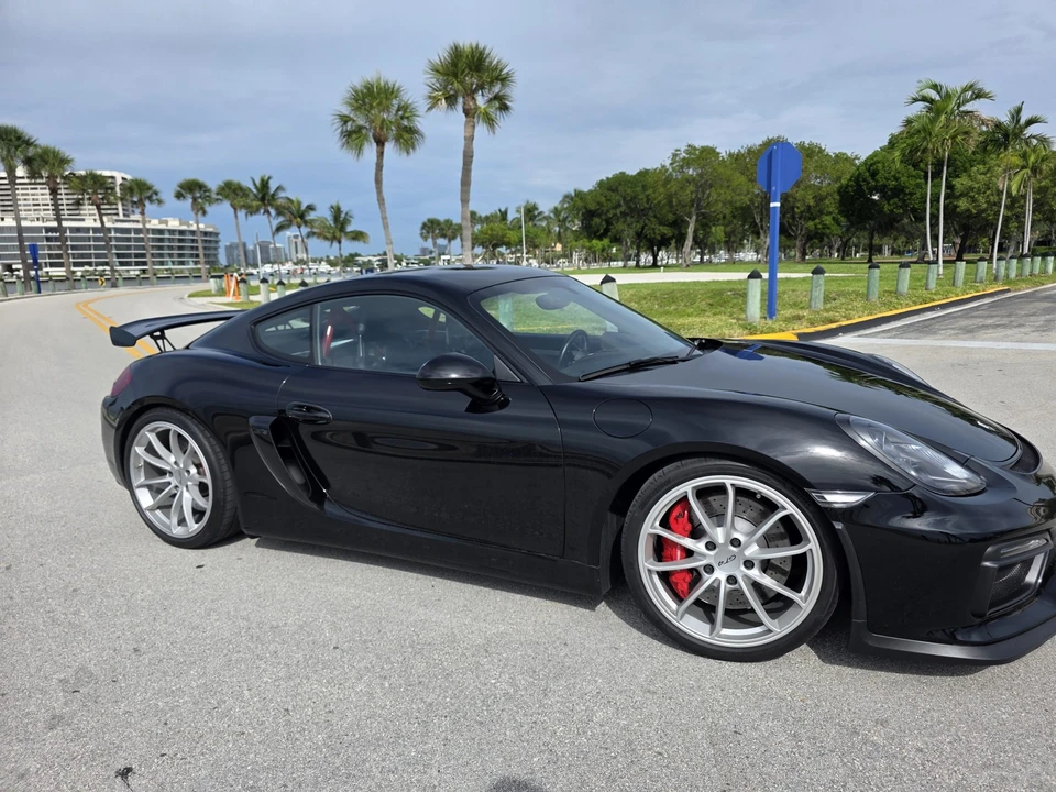 2016 Porsche 981 Cayman GT4 - Image 12 of 31
