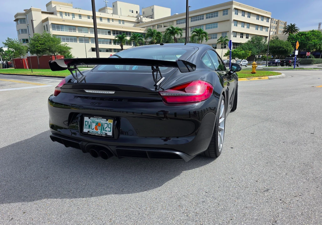 2016 Porsche 981 Cayman GT4 - Image 18 of 31