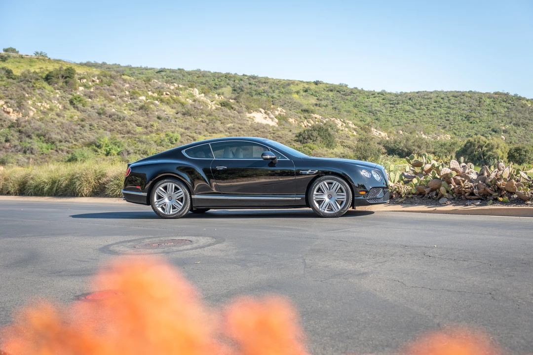 2017 Bentley Continental GT V8 2nd Gen - Image 19 of 31