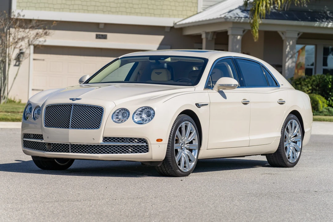 2017 Bentley Continental Flying Spur - Image 2 of 31
