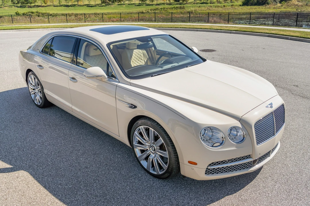 2017 Bentley Continental Flying Spur - Image 11 of 31