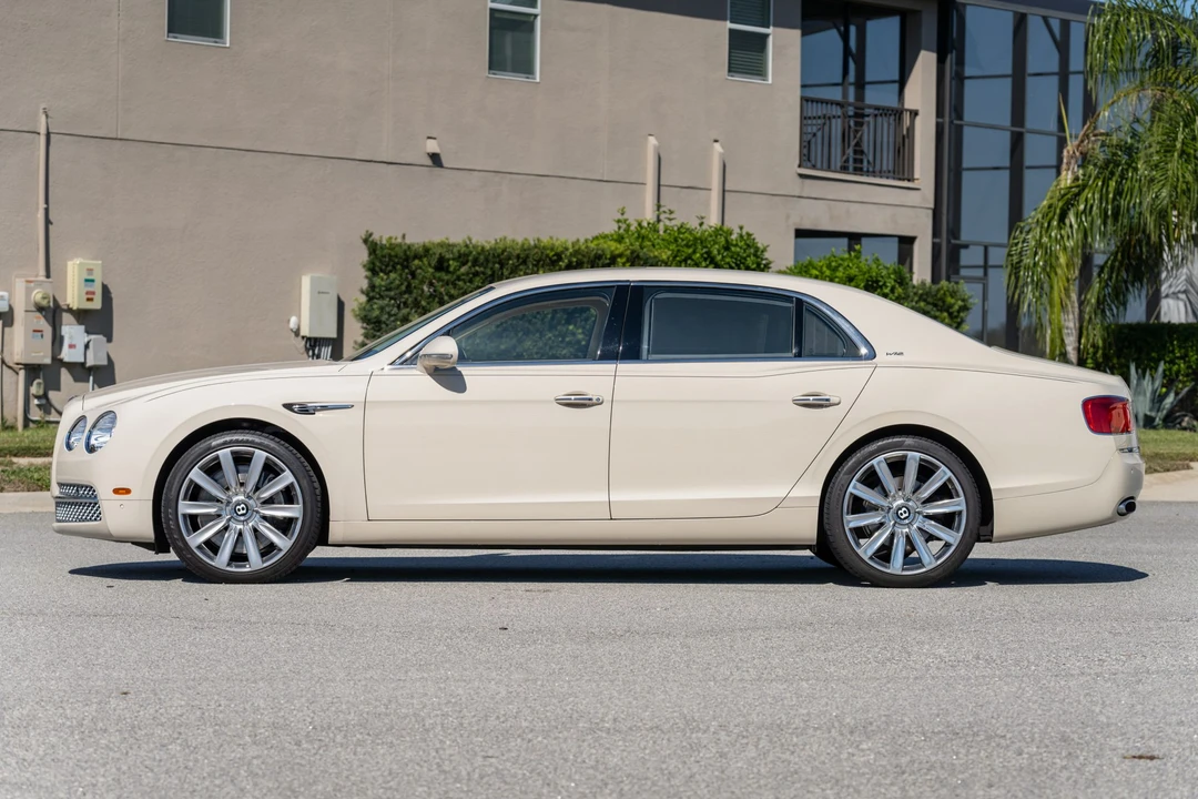 2017 Bentley Continental Flying Spur - Image 4 of 31