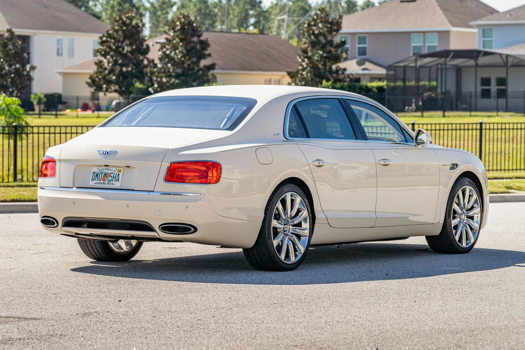 2017 Bentley Continental Flying Spur - Image 8 of 31