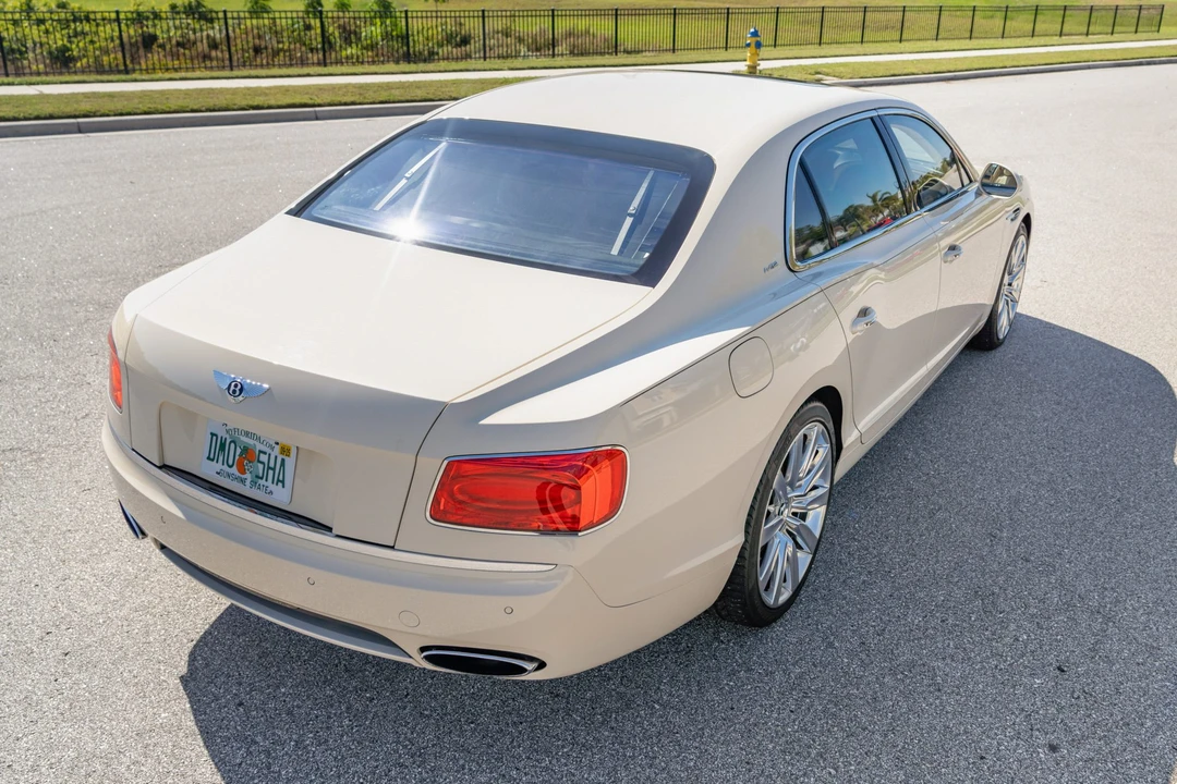2017 Bentley Continental Flying Spur - Image 9 of 31