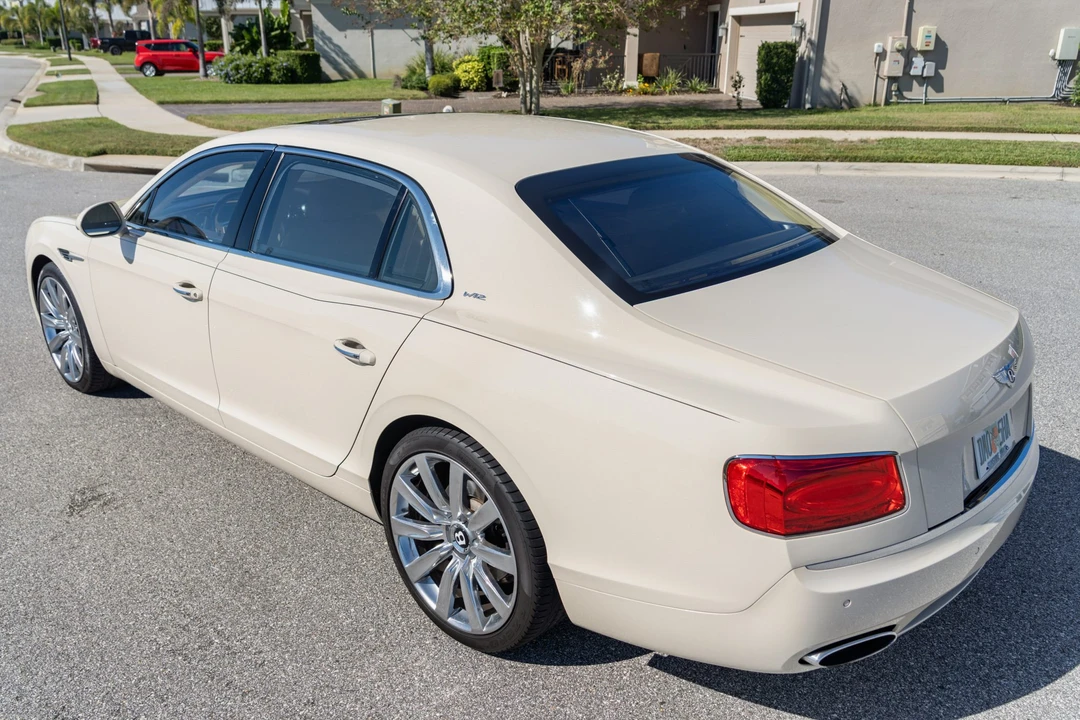 2017 Bentley Continental Flying Spur - Image 6 of 31