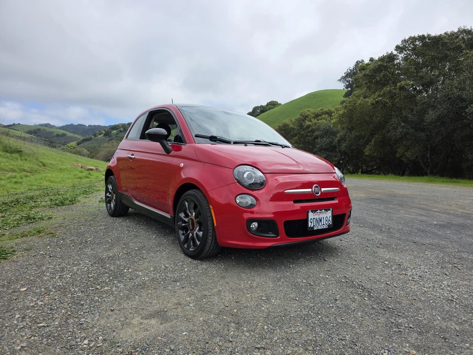 2017 Fiat 500 - Image 2 of 31