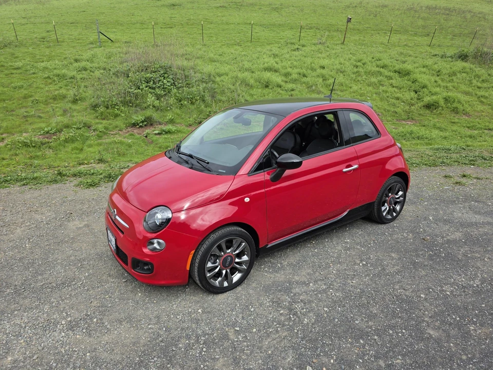 2017 Fiat 500 - Image 26 of 31