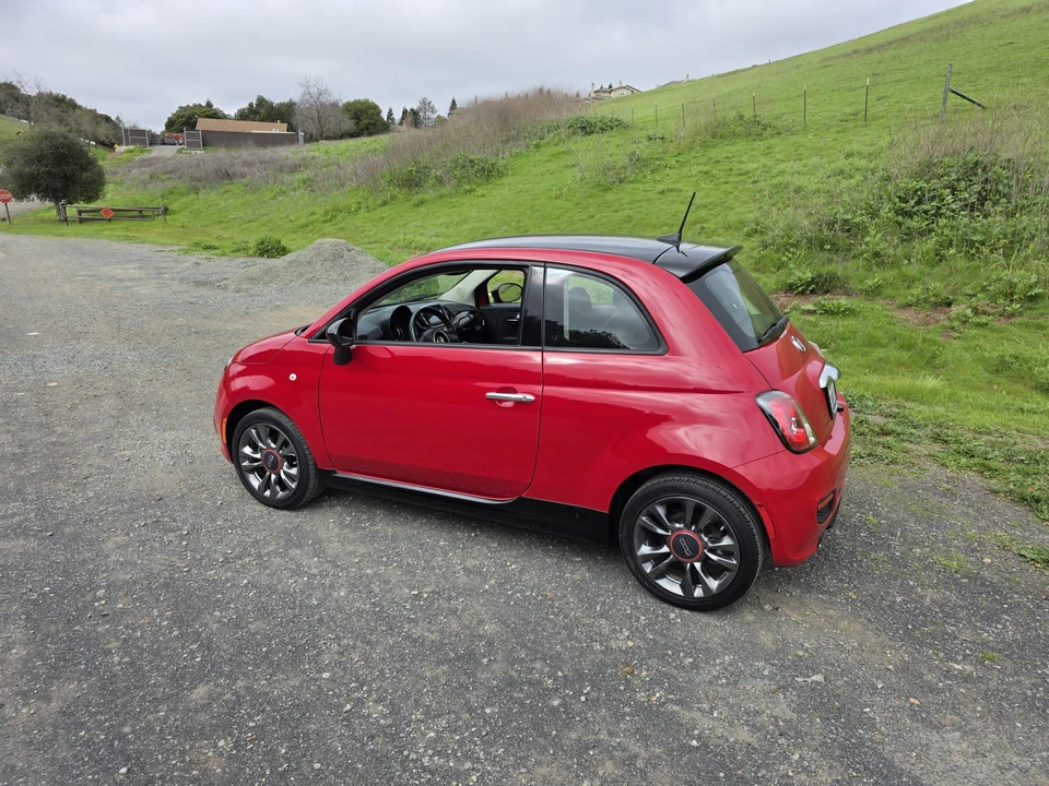 2017 Fiat 500 - Image 29 of 31