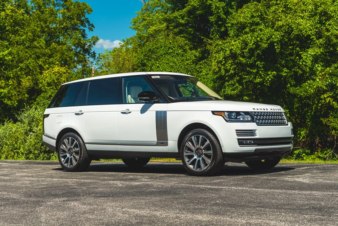2017 Land Rover Range Rover L405 - Image 25 of 31
