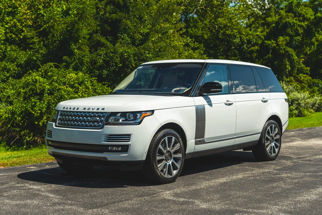 2017 Land Rover Range Rover L405 - Image 4 of 31