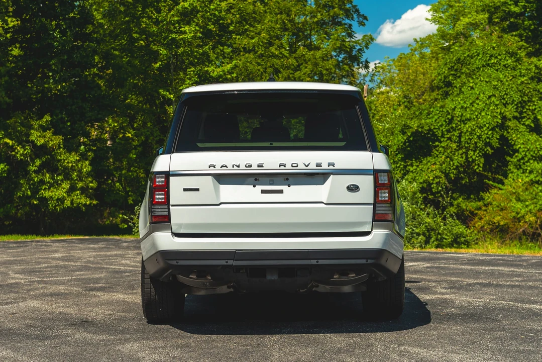 2017 Land Rover Range Rover L405 - Image 18 of 31