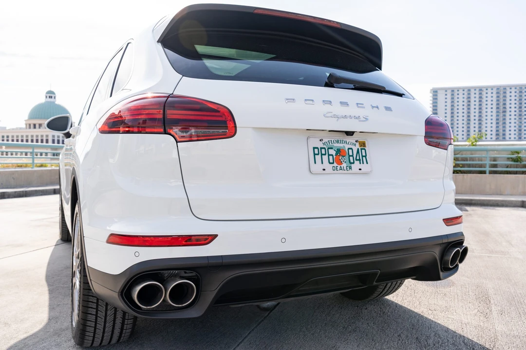 2017 Porsche 958 Cayenne S - Image 21 of 31