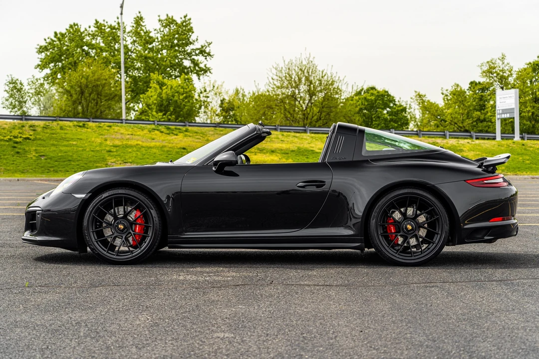 2018 Porsche 991 Targa 4 GTS - Image 15 of 31