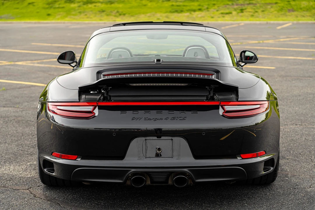 2018 Porsche 991 Targa 4 GTS - Image 11 of 31