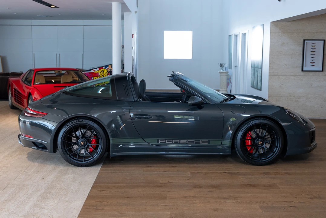 2018 Porsche 991 Targa 4 GTS - Image 25 of 31