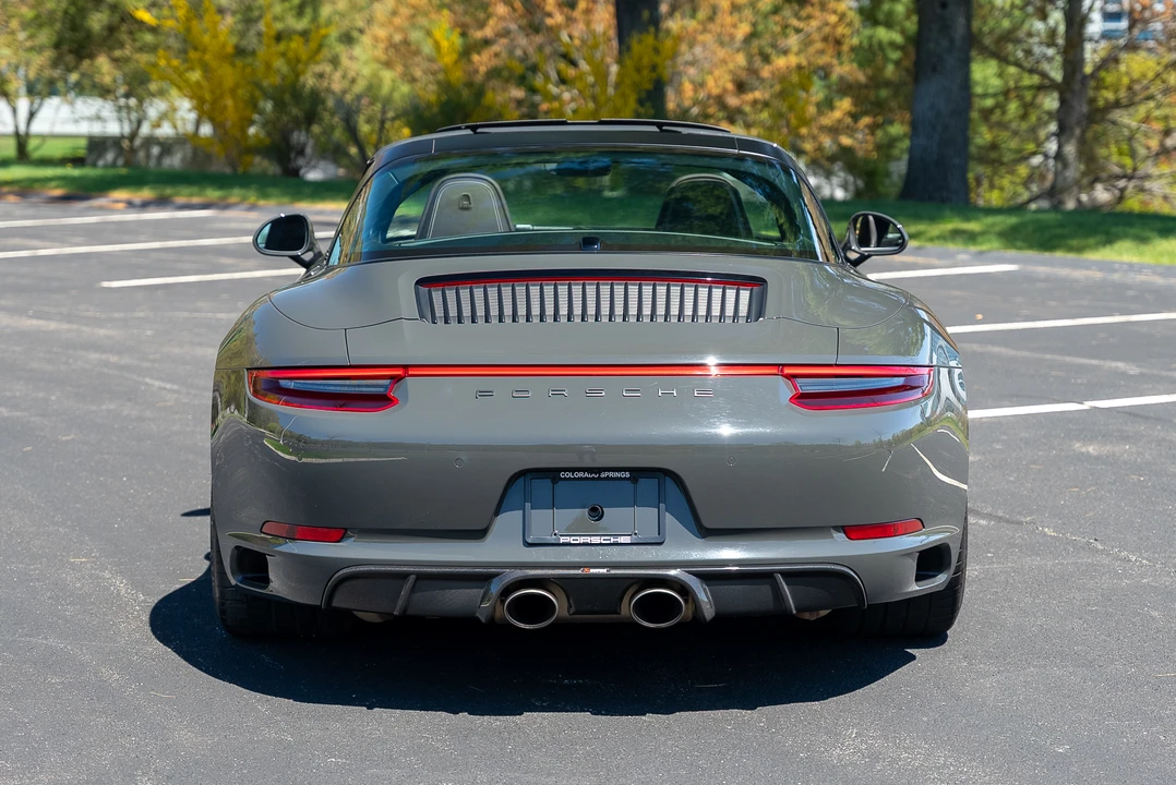2018 Porsche 991 Targa 4 GTS - Image 13 of 31