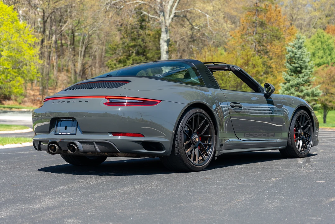 2018 Porsche 991 Targa 4 GTS - Image 11 of 31