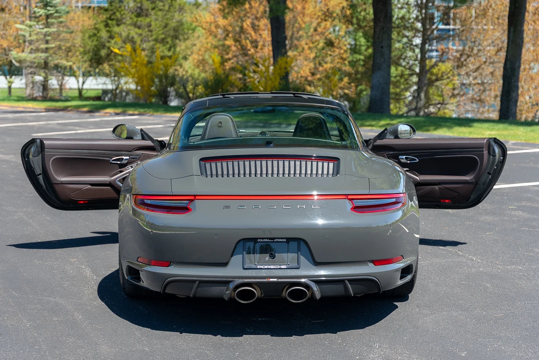 2018 Porsche 991 Targa 4 GTS - Image 12 of 31