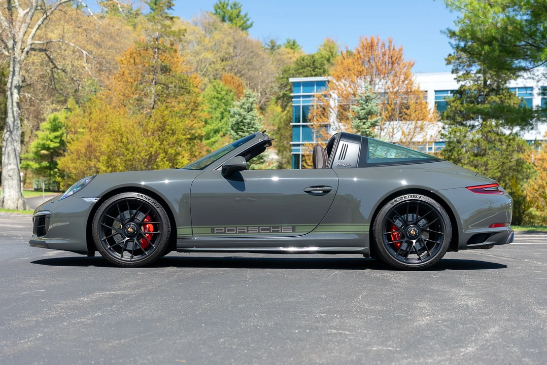 2018 Porsche 991 Targa 4 GTS - Image 18 of 31