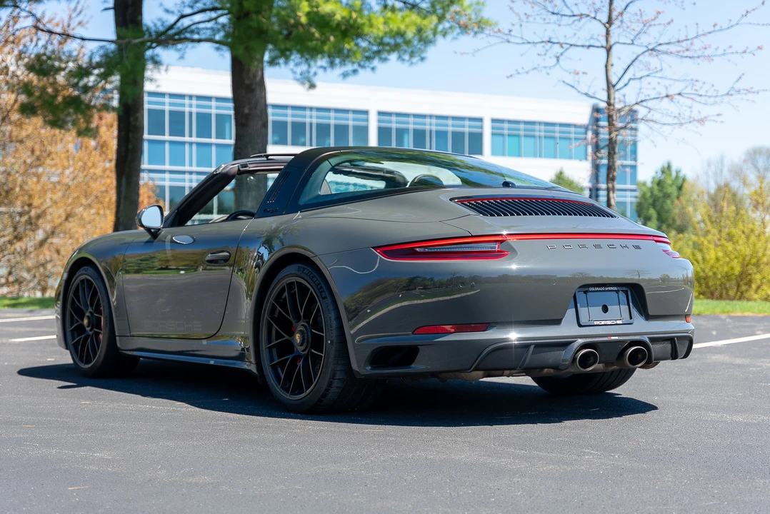 2018 Porsche 991 Targa 4 GTS - Image 16 of 31
