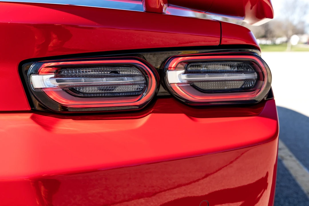 2019 Chevrolet Camaro ZL1 6th Gen - Image 30 of 31