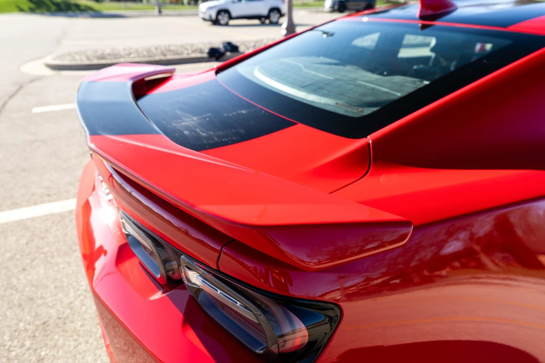 2019 Chevrolet Camaro ZL1 6th Gen - Image 24 of 31