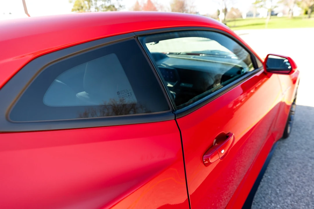 2019 Chevrolet Camaro ZL1 6th Gen - Image 25 of 31