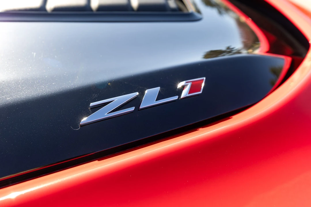 2019 Chevrolet Camaro ZL1 6th Gen - Image 23 of 31