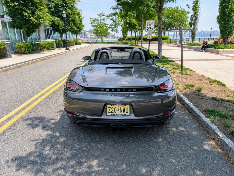 2019 Porsche 718 Boxster S - Image 15 of 31