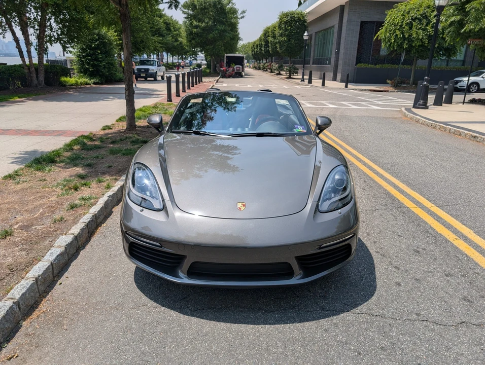 2019 Porsche 718 Boxster S - Image 9 of 31