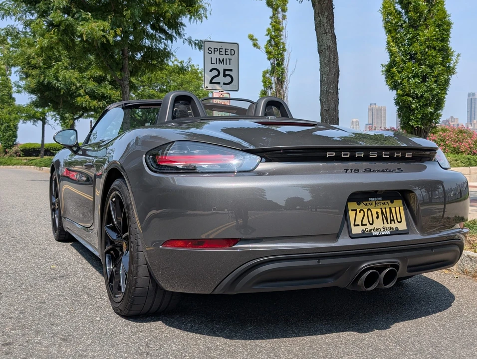 2019 Porsche 718 Boxster S - Image 17 of 31