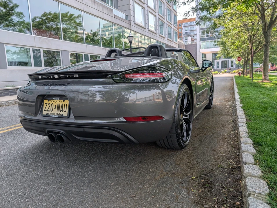 2019 Porsche 718 Boxster S - Image 14 of 31