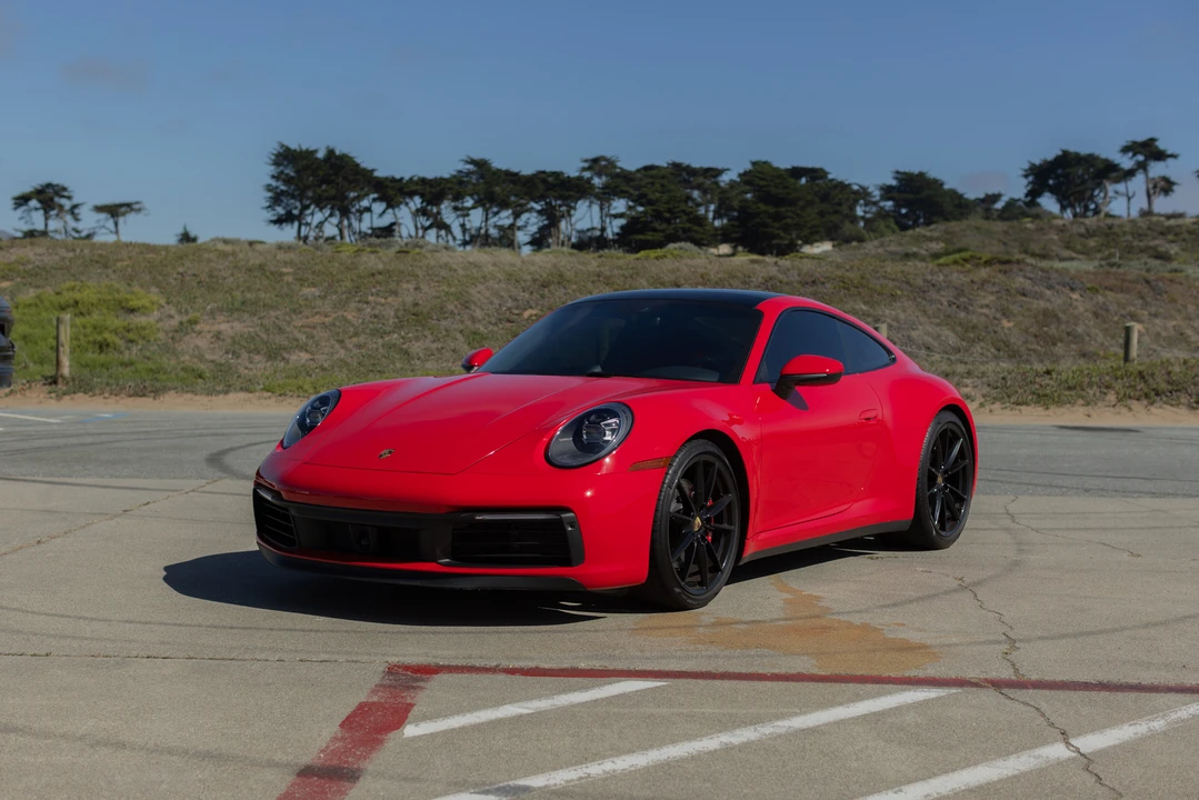 2020 Porsche 992 Carrera 4S - Image 16 of 31