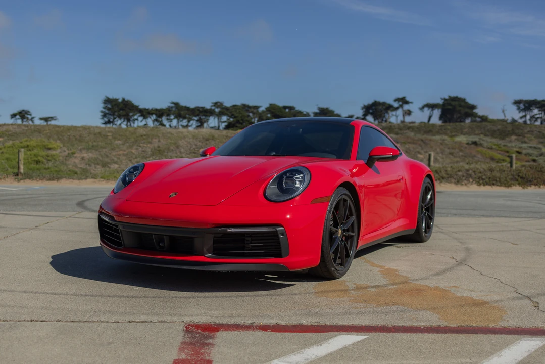 2020 Porsche 992 Carrera 4S - Image 17 of 31