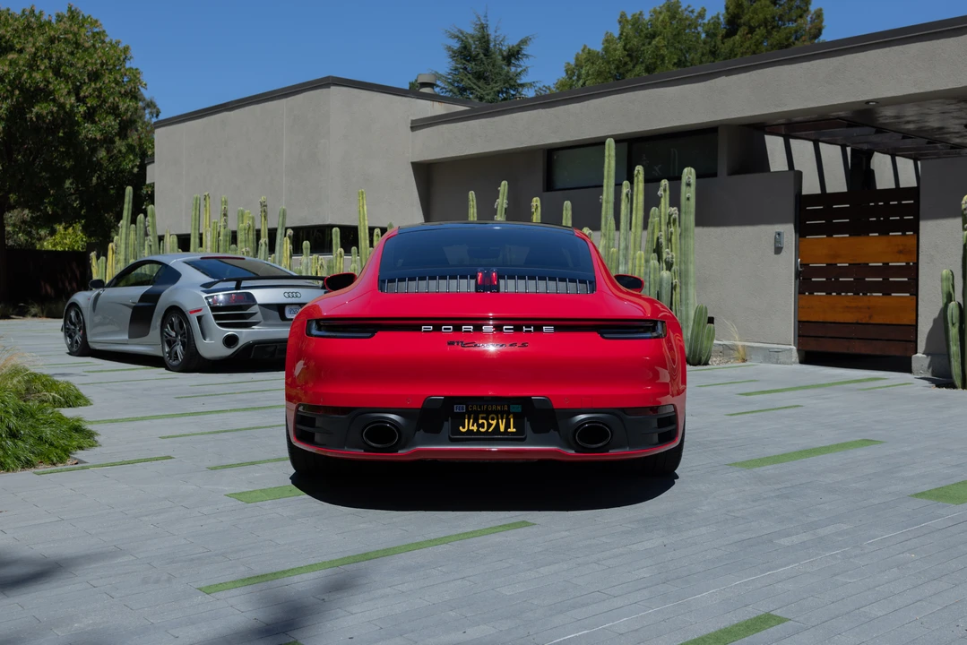 2020 Porsche 992 Carrera 4S - Image 10 of 31