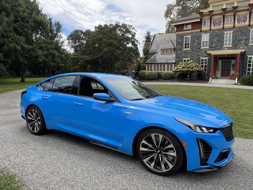 2022 Cadillac CT5-V Blackwing - Image 9 of 31