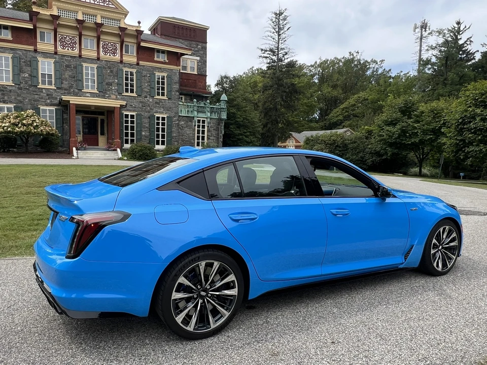2022 Cadillac CT5-V Blackwing - Image 13 of 31