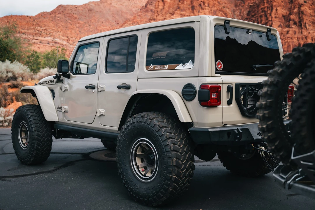 2022 Jeep JL Wrangler - Image 8 of 31