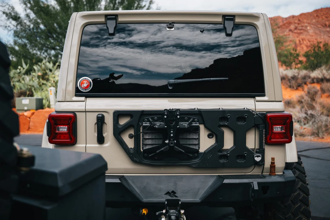 2022 Jeep JL Wrangler - Image 7 of 31