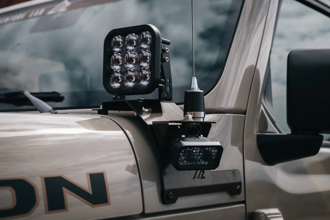 2022 Jeep JL Wrangler - Image 18 of 31