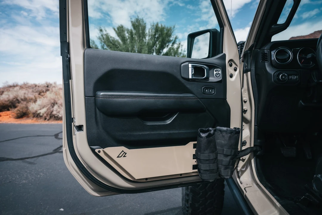 2022 Jeep JL Wrangler - Image 30 of 31