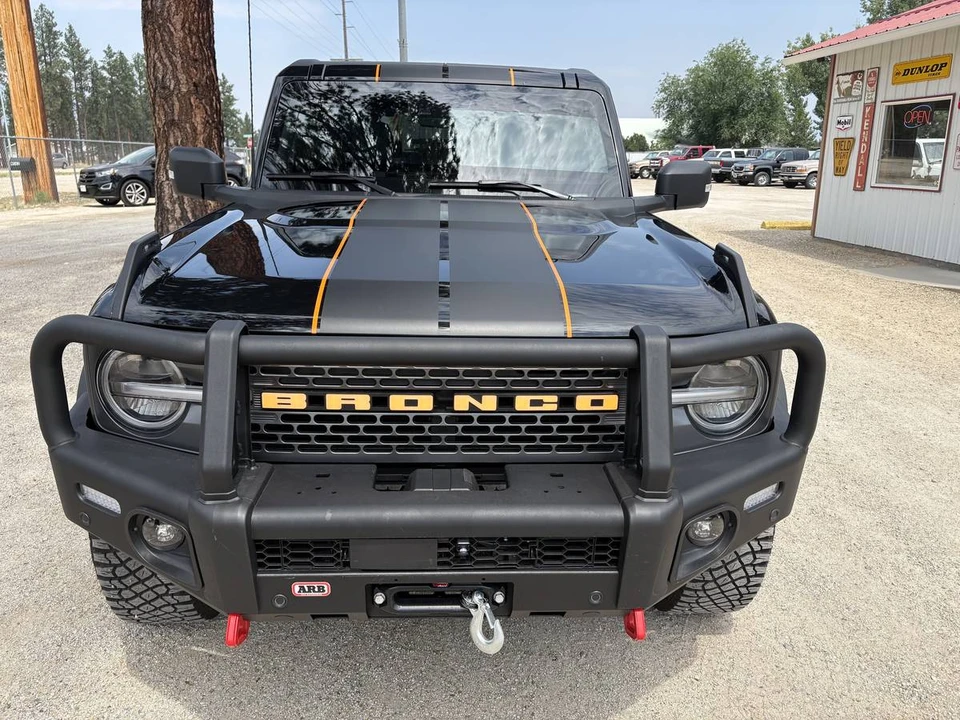 2022 Ford Bronco 6th Gen - Image 2 of 15