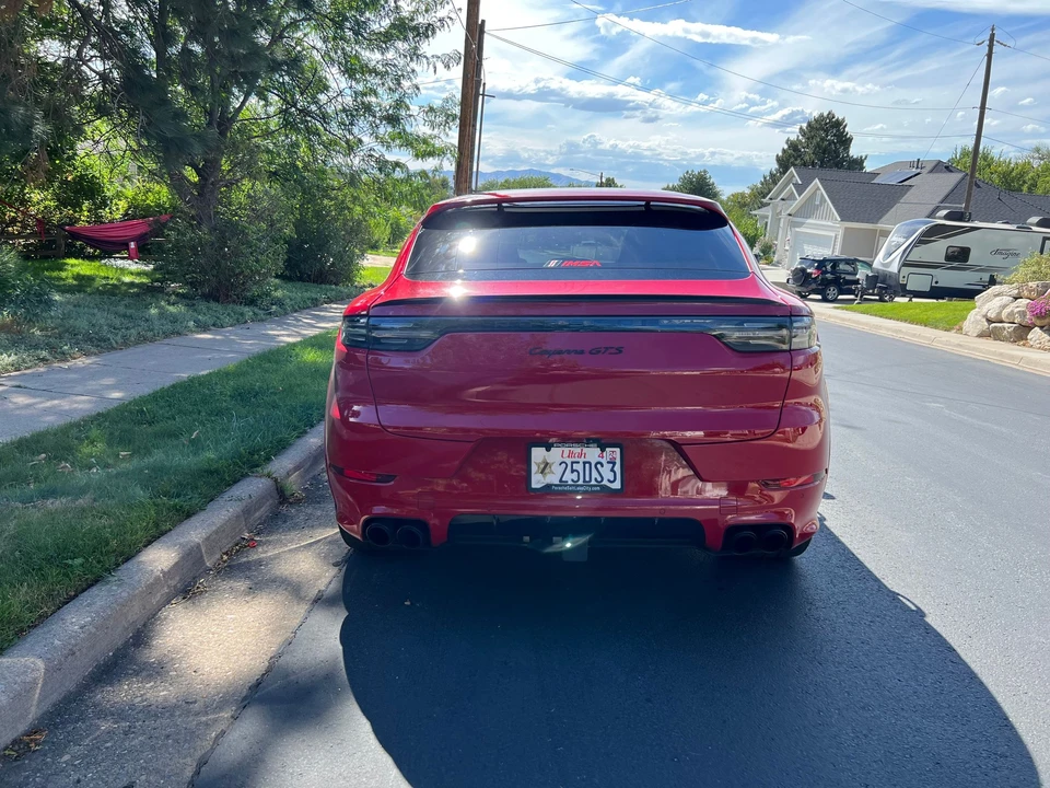 2022 Porsche 9Y0/9Y3 Cayenne GTS - Image 6 of 16