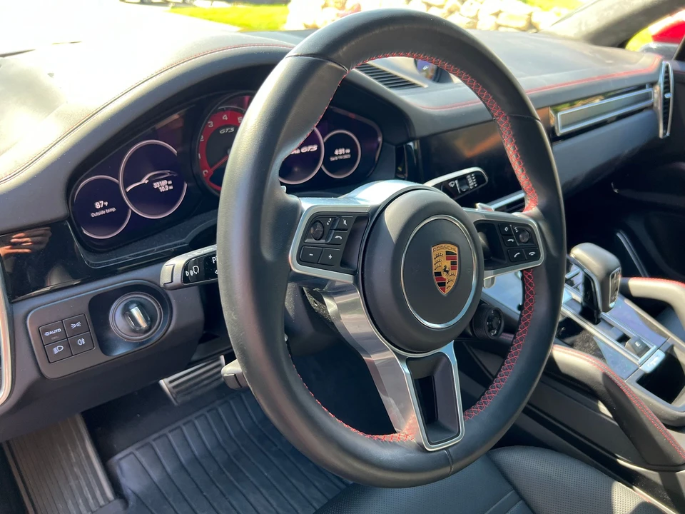 2022 Porsche 9Y0/9Y3 Cayenne GTS - Image 15 of 16