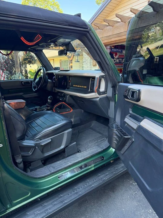 2022 Ford Bronco 6th Gen - Image 9 of 16