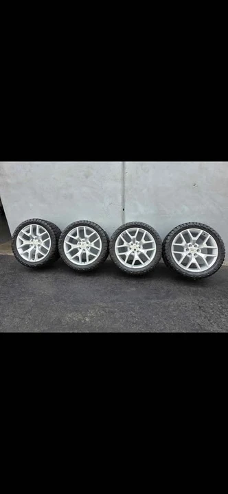 Parts & Memorabilia Other Wheels - Image 5 of 10
