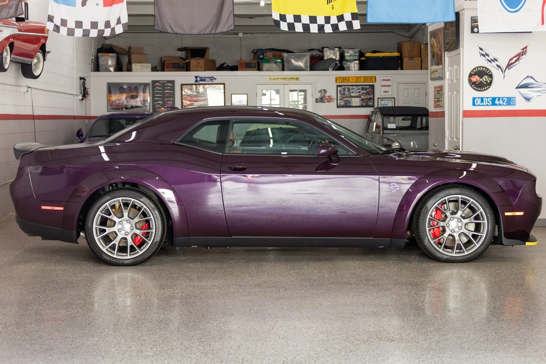 2022 Dodge Challenger SRT Hellcat 3rd Gen - Image 5 of 31