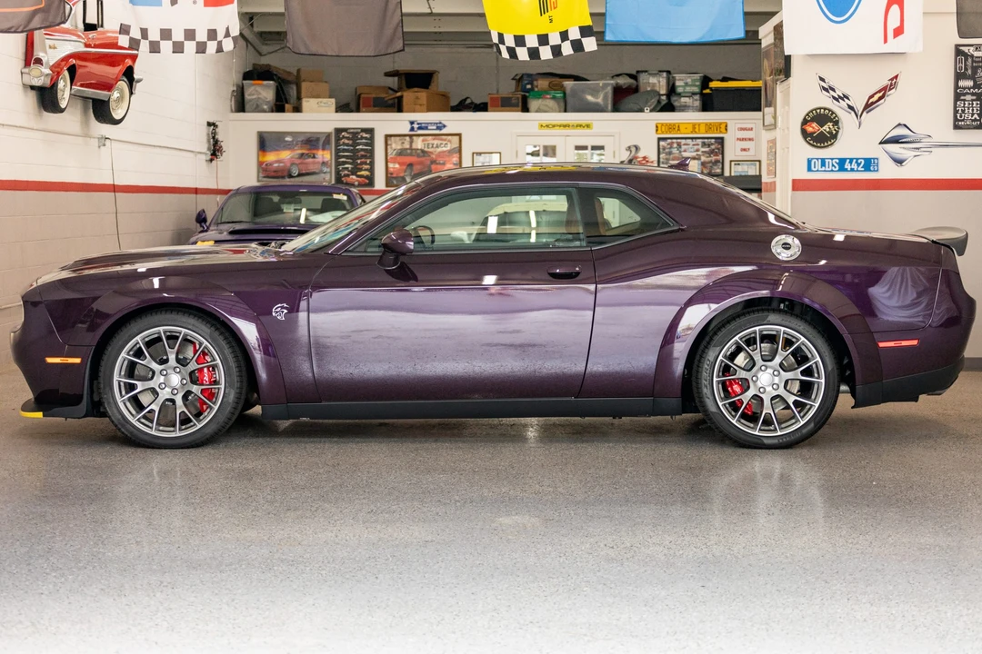 2022 Dodge Challenger SRT Hellcat 3rd Gen - Image 9 of 31
