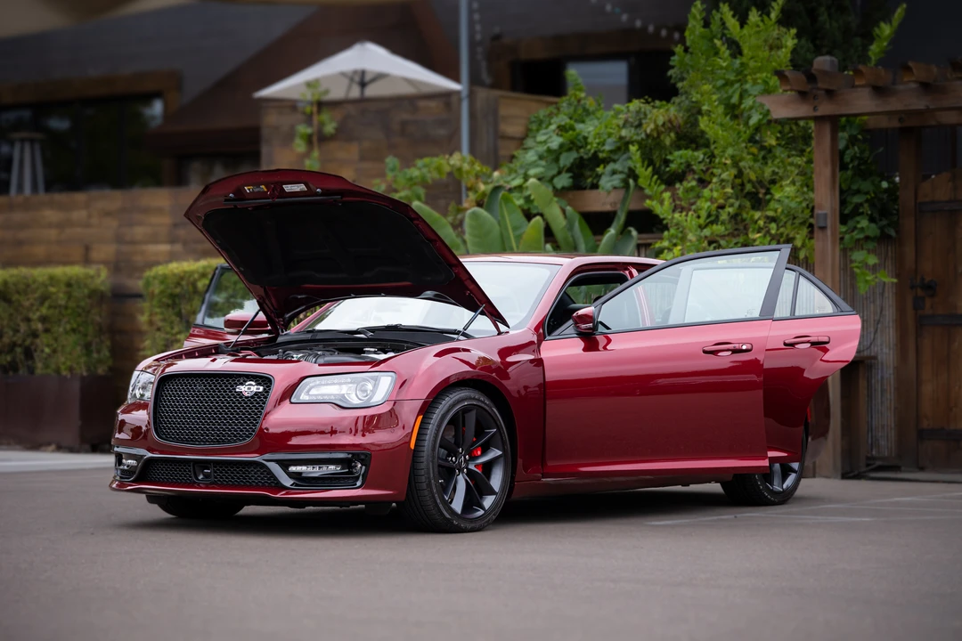 2023 Chrysler 300 (2005-2023) - Image 22 of 31